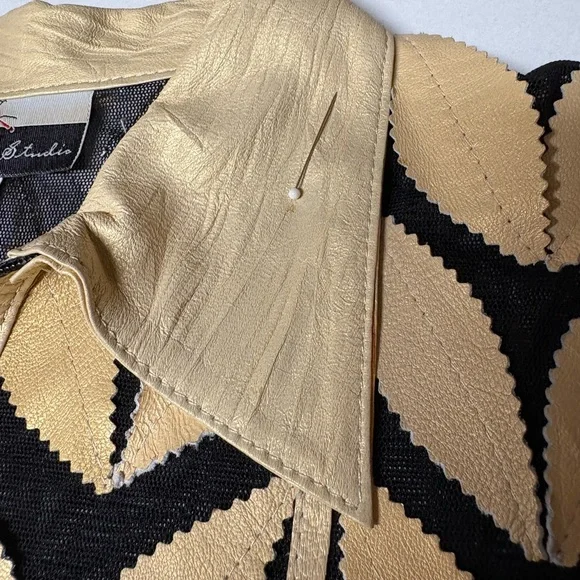 Vintage Leather by Unique Leather Studio Women’s Gold Leaf Leather Jacket Sz L - Picture 6 of 7